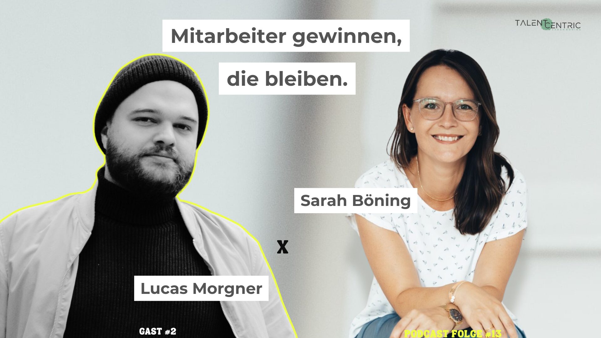 Sarah Boening sitzt auf einer Treppe, neben ihr ist ein Bild von Lucas Morgner, dem aktuellen Podcast-Gast in ihrem Podcast Mitarbeiter gewinnen, die bleiben. Es geht in dem Podcast um das Thema Eignungsdiagnostik Klingt kompliziert – ist aber der Gamechanger fürs Recruiting. So gelingt der Einstieg.